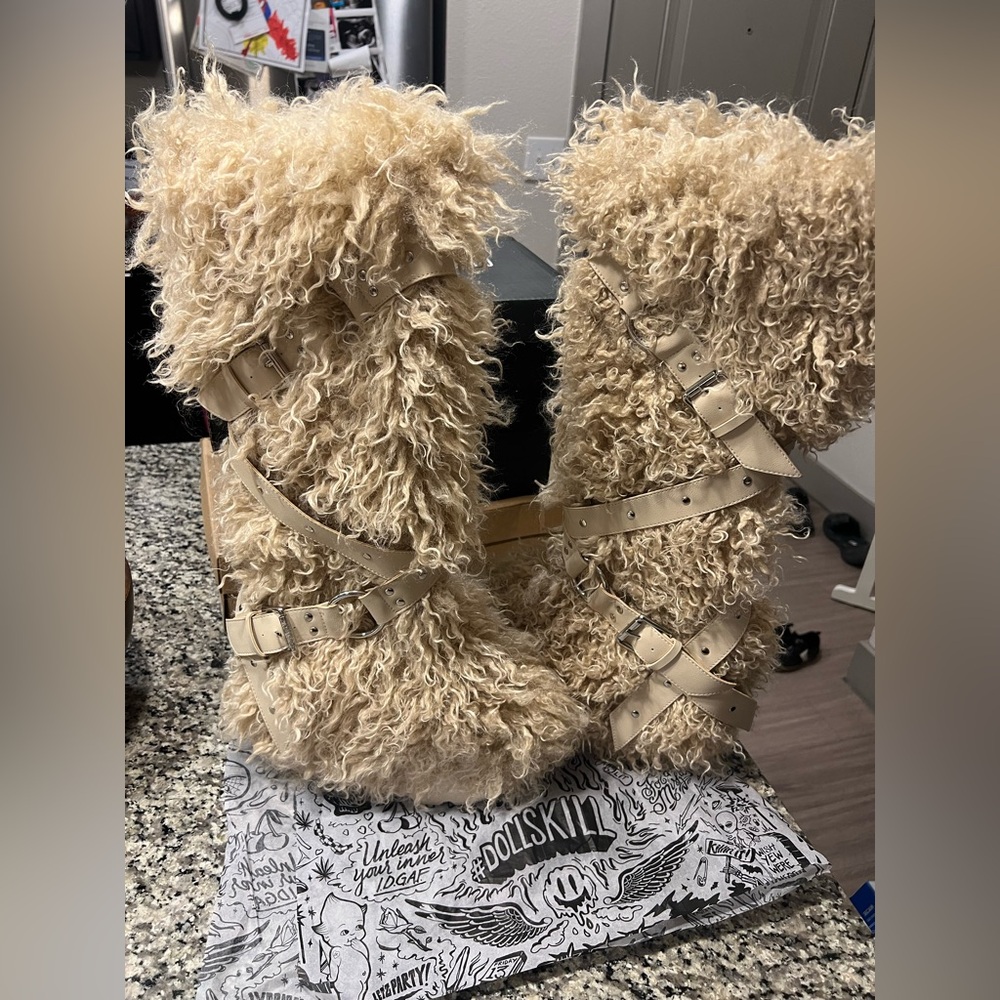 Dolls Kill Beige Curly Faux-Fur Buckle Boots